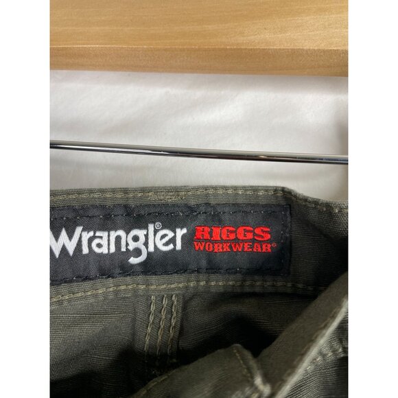 RIGGS Workwear By Wrangler Cargo Ranger Pants size 42 x‎ 32 Green - Picture 2 of 9
